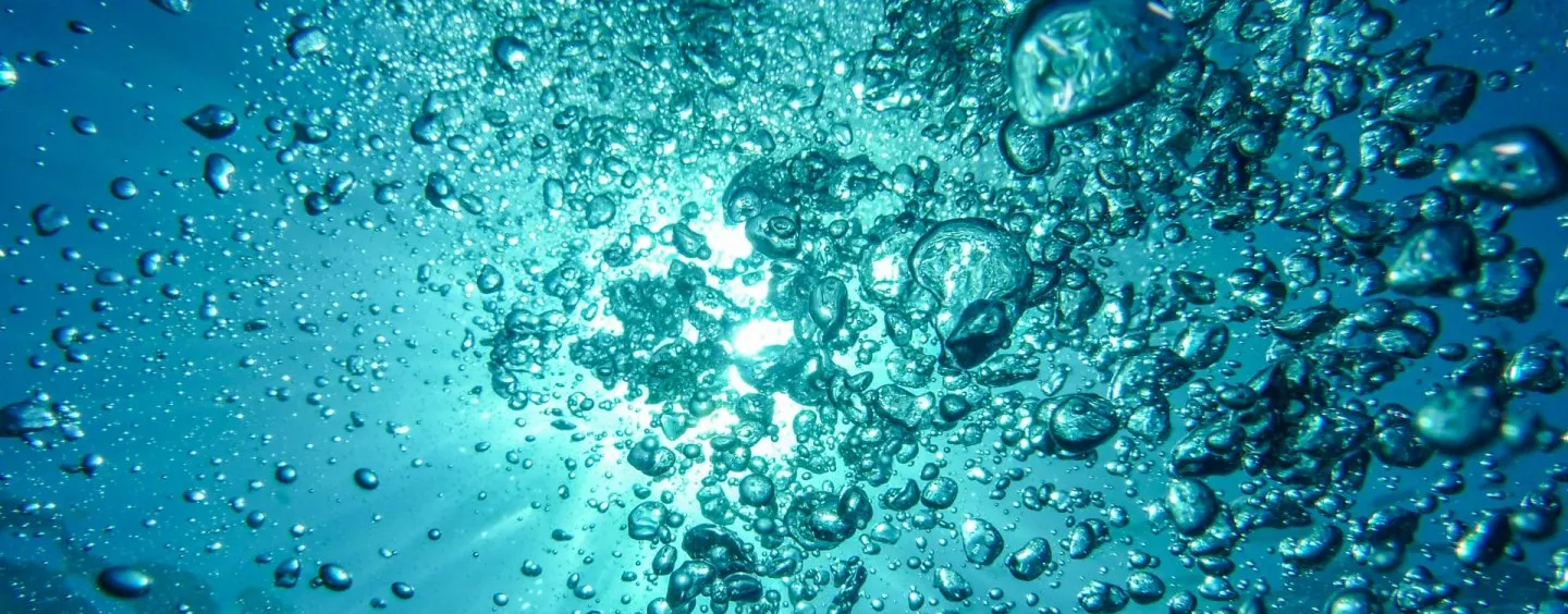 Slideshow Slideshow 2 blue drowning liquid bubbles 62307